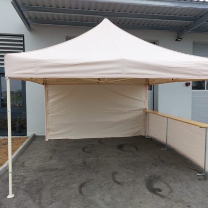 Faltzelt Seitenwand geschlossen