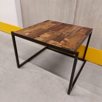 Lounge-Tisch Holzplatte